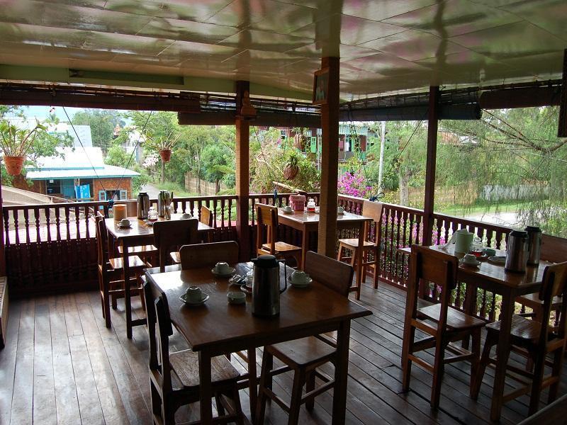 Teak Wood Hotel Nyaung Shwe Exterior foto
