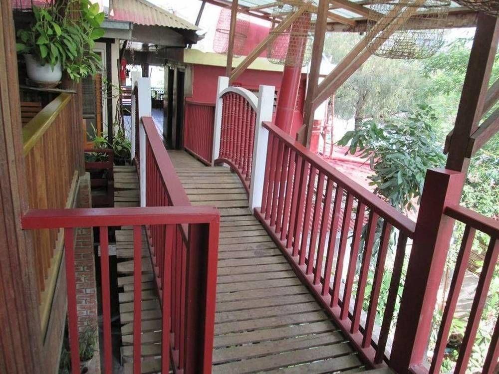 Teak Wood Hotel Nyaung Shwe Exterior foto
