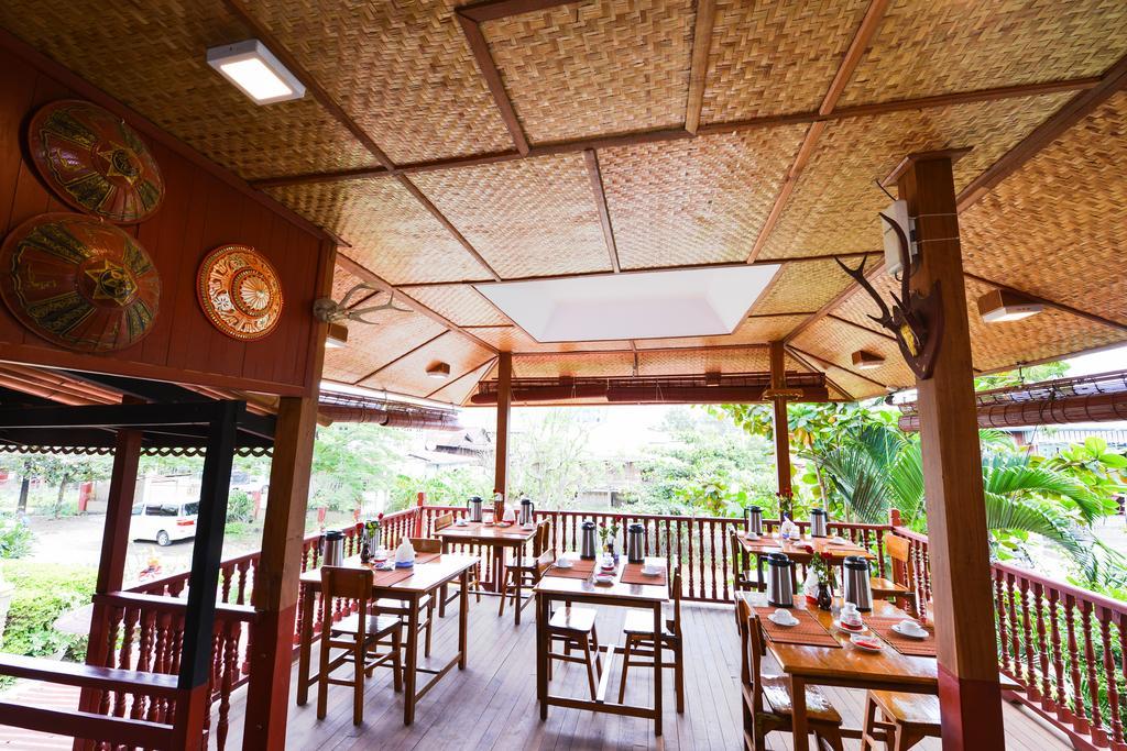 Teak Wood Hotel Nyaung Shwe Exterior foto